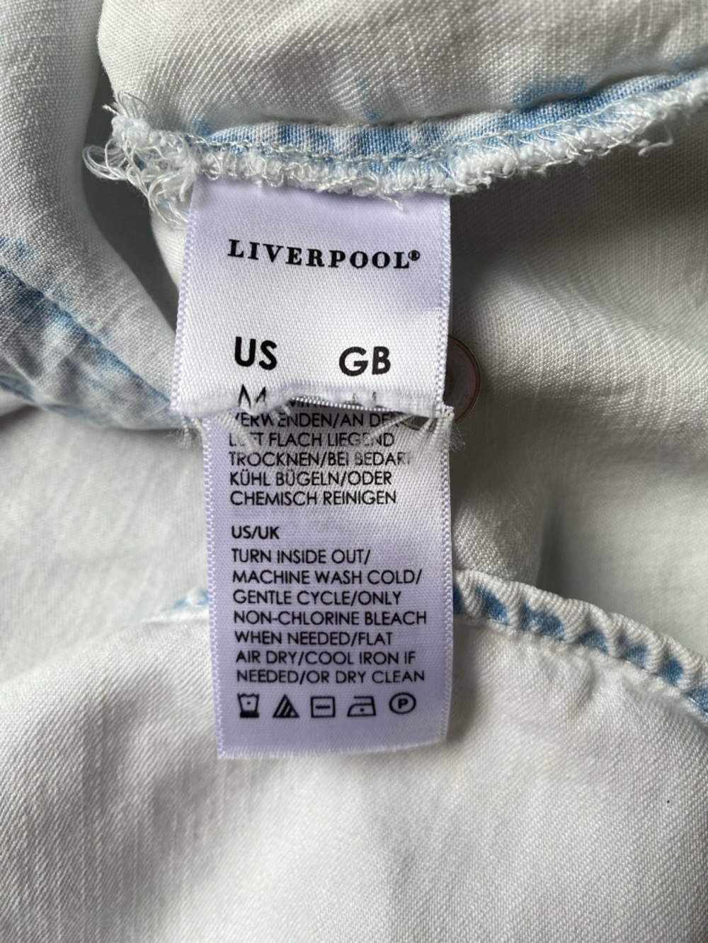 Liverpool Light Blue Denim Ruffle Button-Up Top Size M - Picture 6 of 9